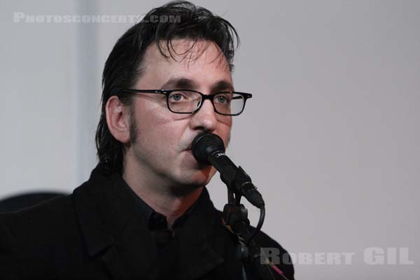 RICHARD HAWLEY - 2005-09-16 - PARIS - FNAC Montparnasse - 